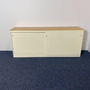 Schuifdeurkast Unifor (akoestisch), H75 x B180 x D43 cm.