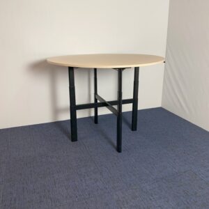 Ronde vergadertafel zit/sta Ahrend (elektrisch), diameter 160 cm.