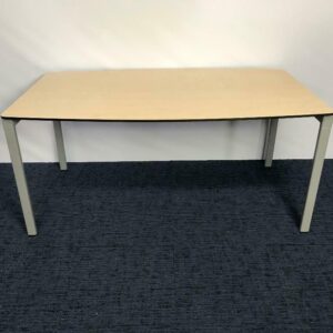 Vergadertafel Wiesner Hager, 160 x 85/95 cm.