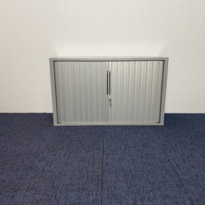 Roldeurkast Kembo, H74 x B120 x D43 cm.