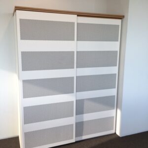 Schuifdeurkast Aspa K1 (akoestisch - extra gebruikssporen), H200 x B160 x D53 cm.
