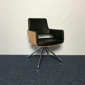 Vergaderstoel Thonet S843