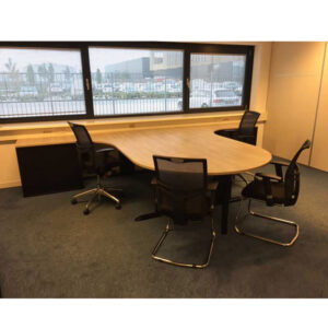 Duo opstelling wingbureaus, 400 x 260 cm.