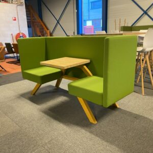 TOOaPICNIC Hide 110 zitje incl. tafel, groene stof – Naturel Oak hout