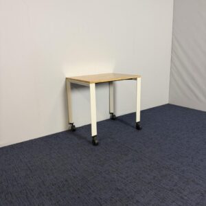Verrijdbare vergadertafel Ahrend 700, 80 x 60 cm.