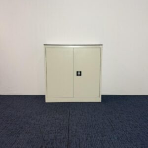 Klapdeurkast Mibra, H101,5 x B100 x D45 cm.