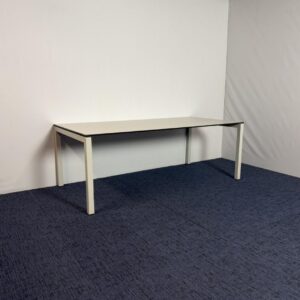 Kantinetafel Mibra, 200 x 100 cm.