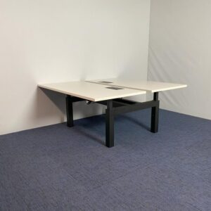 Bench bureau Gispen (slinger), 120 x 170 cm.