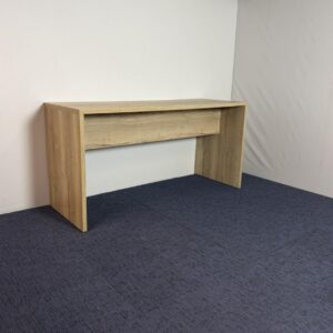 Hoge vergadertafel, 220 x 80 cm.