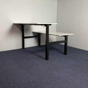 Bench zit/sta bureau Gispen (elektrisch), 180 x 170 cm.