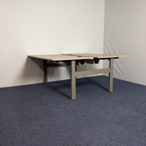 Bench bureau Ahrend Balance (slinger), 160 x 170 cm.