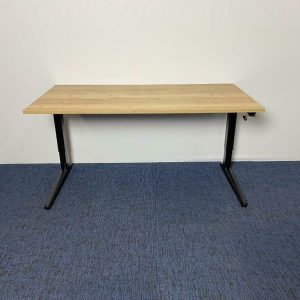 Bureau Ahrend Four_Two (slinger), 160 x 80 cm.